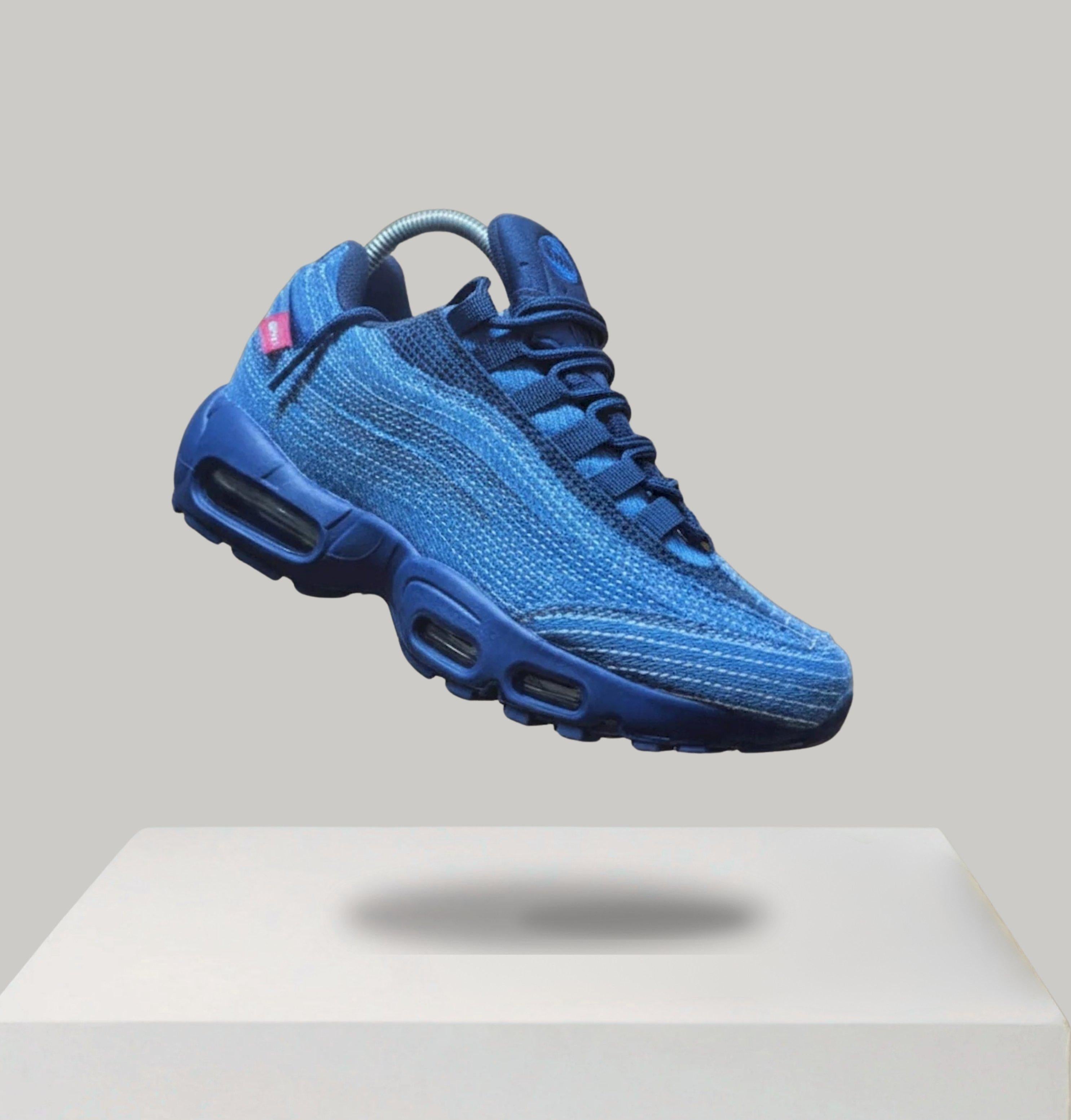 Nike Air Max 95 Og X Levi Obsidian Featuring Denim Black